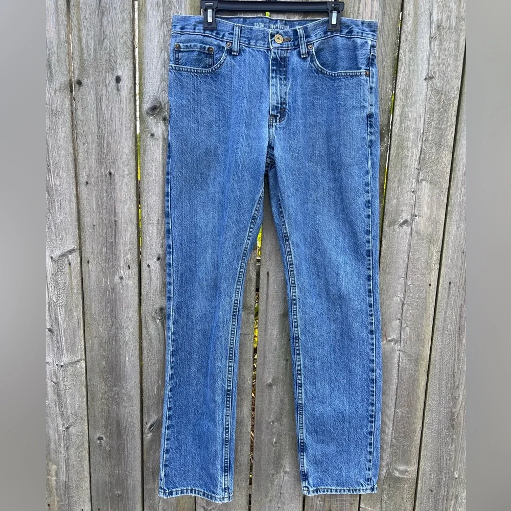 - Urban Pipeline Straight Leg Jeans SZ 33/34! EUC!
